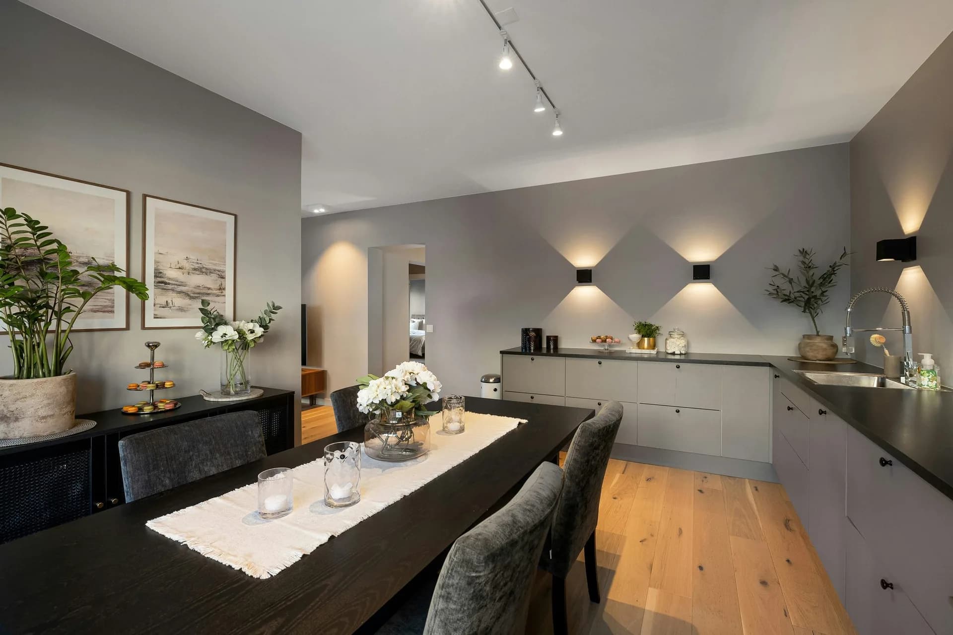Tribeca Alabaster Dining Gallery