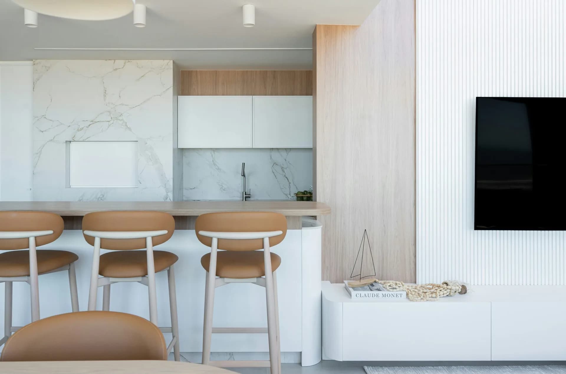 Soho Loft Culinary Island